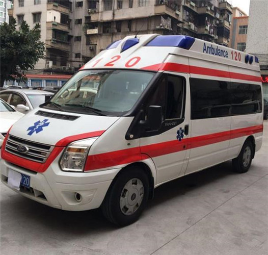 湘乡信赖我们的救护车出租,让转院不再艰难